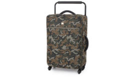 IT Luggage Medium Quilted Camo 4 Wheel Spinner Suitcase